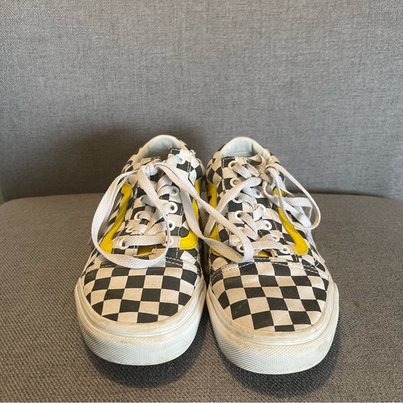 VANS | Custom made Old Skool Yellow & Checkered Shoe - Picture 5 of 11